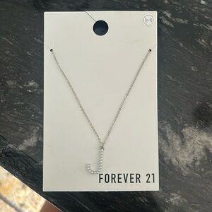 NWT Forever 21 pearl silver J necklace